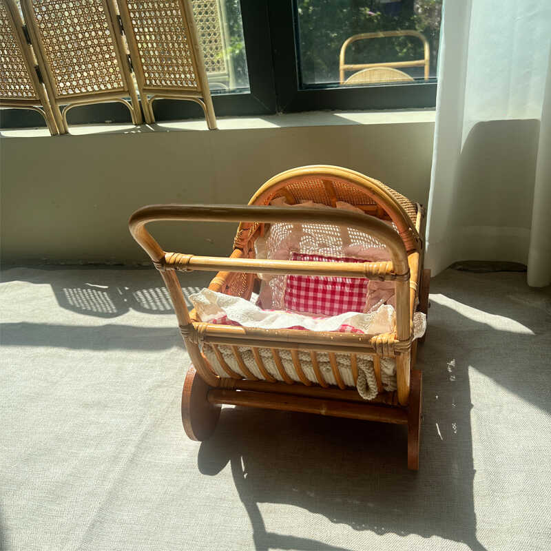 Gewebter Rattan-Kinderwagen, V – Baby Nursery Vintage Bewertung und Preis